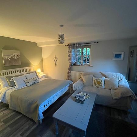Pear Tree Cottage Courtyard شروزبري المظهر الخارجي الصورة